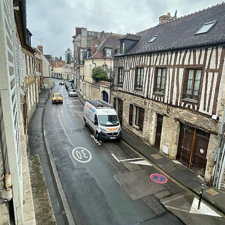 Appartamento Le Logis Des Remparts - Hyper Centre Compiègne Esterno foto
